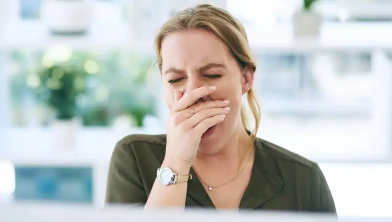Vücudunuzun Beslenme Eksikliğini Gösteren 7 Önemli Belirti