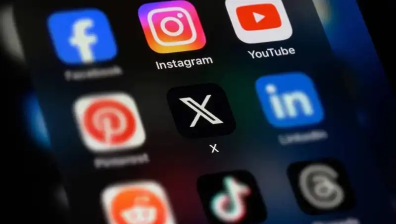 Sosyal Medya Devleri: WhatsApp, Instagram ve Diğerleri Üzerindeki Kısıtlamalar Neden Devam Ediyor?