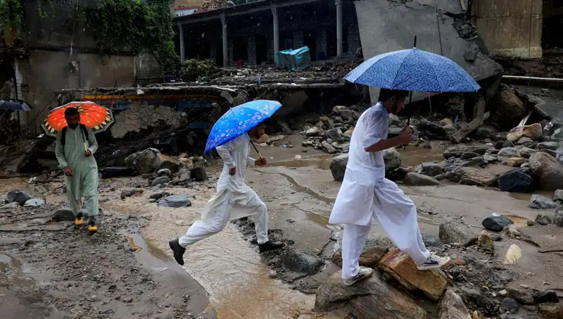 Pakistan'ı Vuran Sel Felaketi: DSÖ'den Acil Tıbbi Yardım