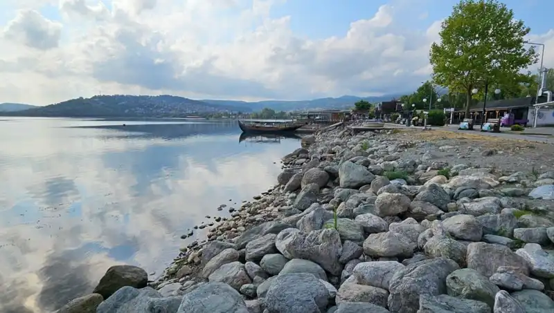 Sapanca Gölü'ndeki Su Seviyesi Düşüşü: Sebepler ve Sonuçları