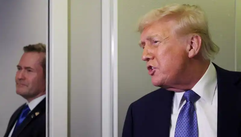 Trump’ın Mike Waltz’ı Görevden Alma Kararı Şok Etti! Nedenleri Neler?