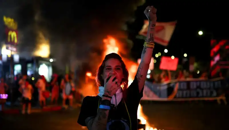 İsrail'de Binyılın Protestosu: Gazze Savaşı Sona Eretsin!