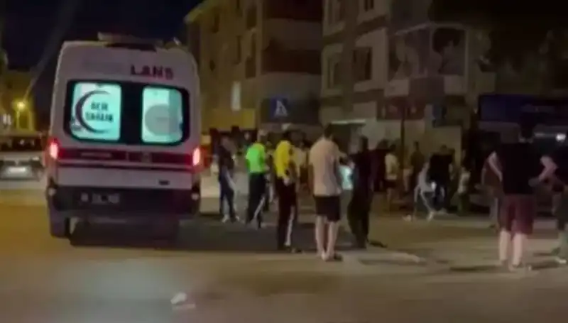 Alkollü Sürücü Tartıştığı Yayaları Kamyonetle Ezdi: Şok Edici Olay