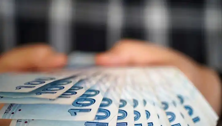 Emekli Promosyonları Temmuz 2025’te Büyük Değişim: Hangi Bankalar Ne Kadar Veriyor?