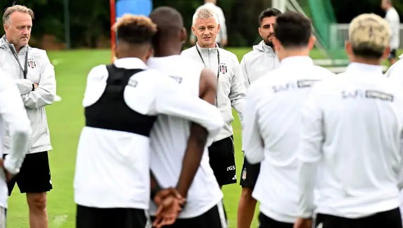 Solskjaer'den Futbolculara Sert Eleştiriler: Hoca Olmanın Zorlukları