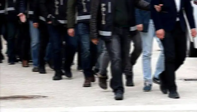 Sosyal Medyada "Balkız" Tuzağı: Kadın Profiliyle Gasp Üzerine Kurgulanan Dolandırıcılık