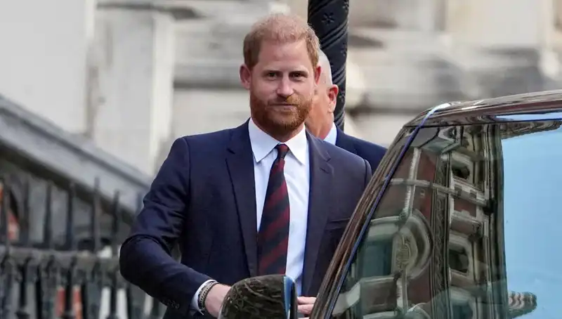 Prens Harry: Aile ile Barışma Arzum Her Şeyden Önemli