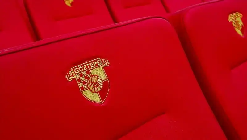 Göztepe Futbol Takımı, Junior Olaitan ile İmzayı Attı!