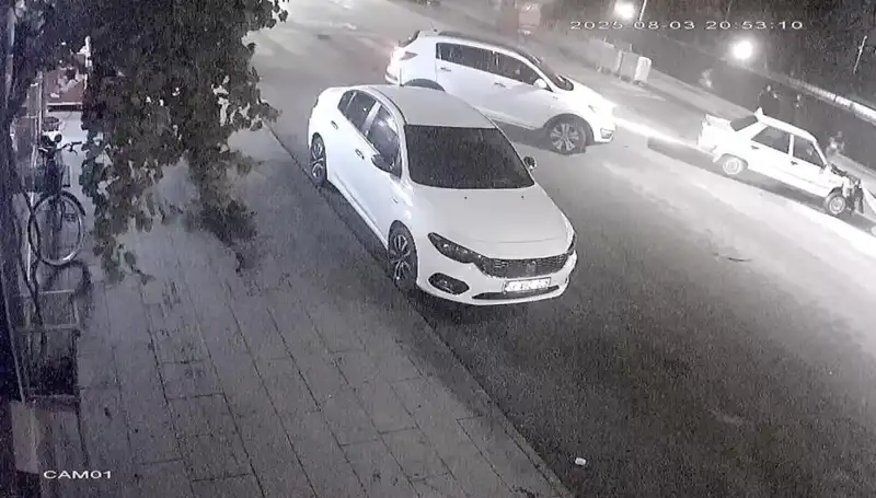 Yayalara Yol Vermek İsterken Kazaya Karışan Sürücülerin Dramı