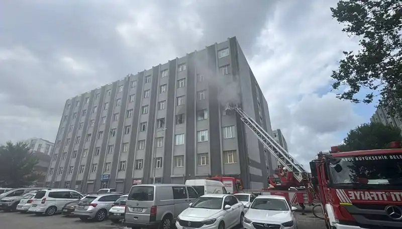 Çorap İmalathanesinde Korkutan Yangın: Olayın Sebepleri ve Sonuçları