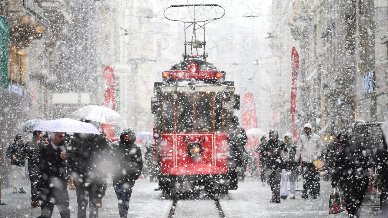 Kurslarda Hafta Sonu Eğitimleri Durduruldu