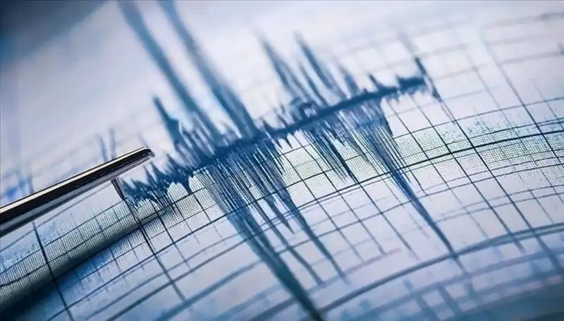 Ege Denizi'nde Beklenmedik Deprem: 3,3 Büyüklüğünde Sarsıntı Yaşandı